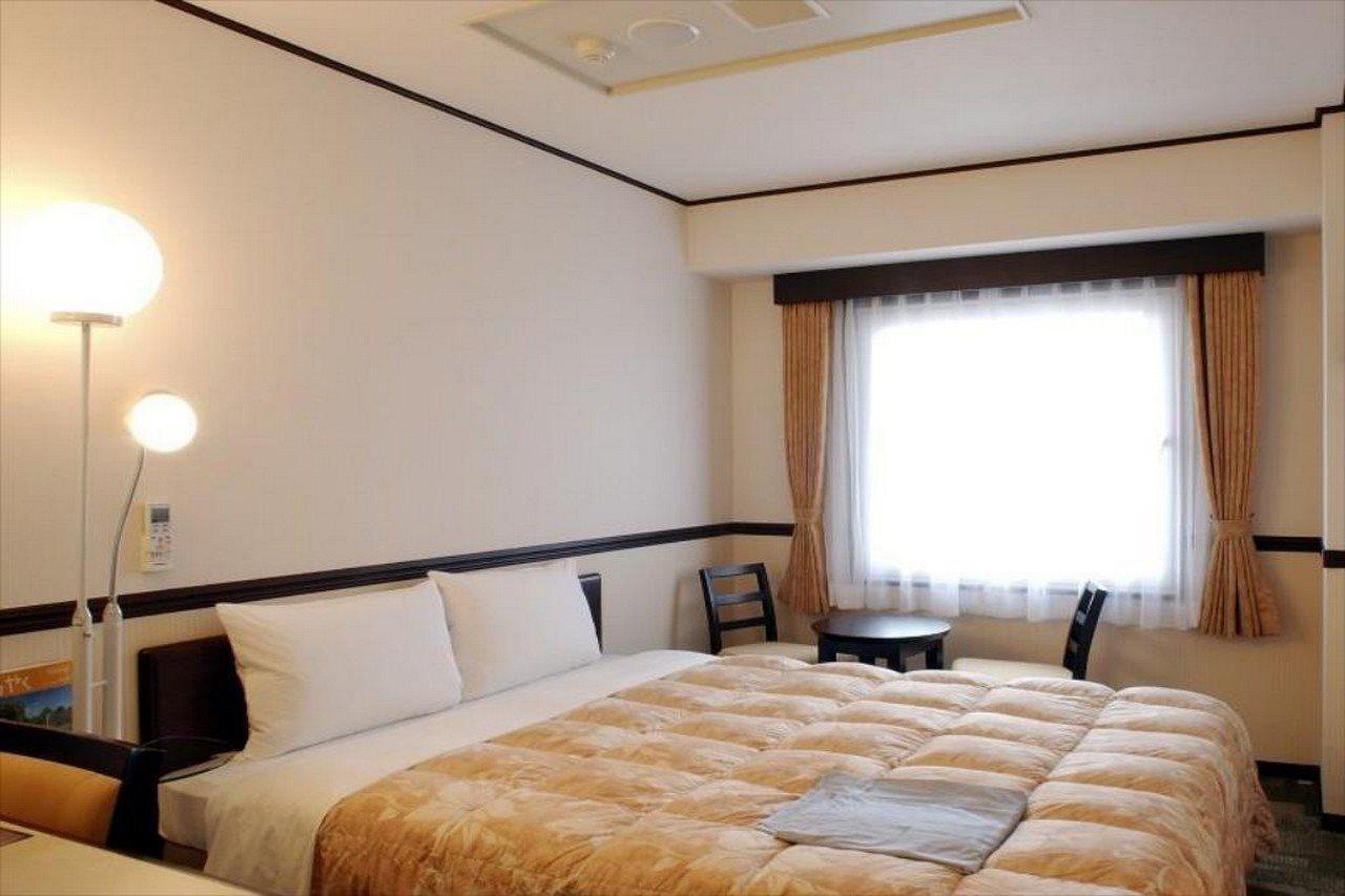 Toyoko Inn Okayama Eki Nishi Guchi Migi Exterior photo