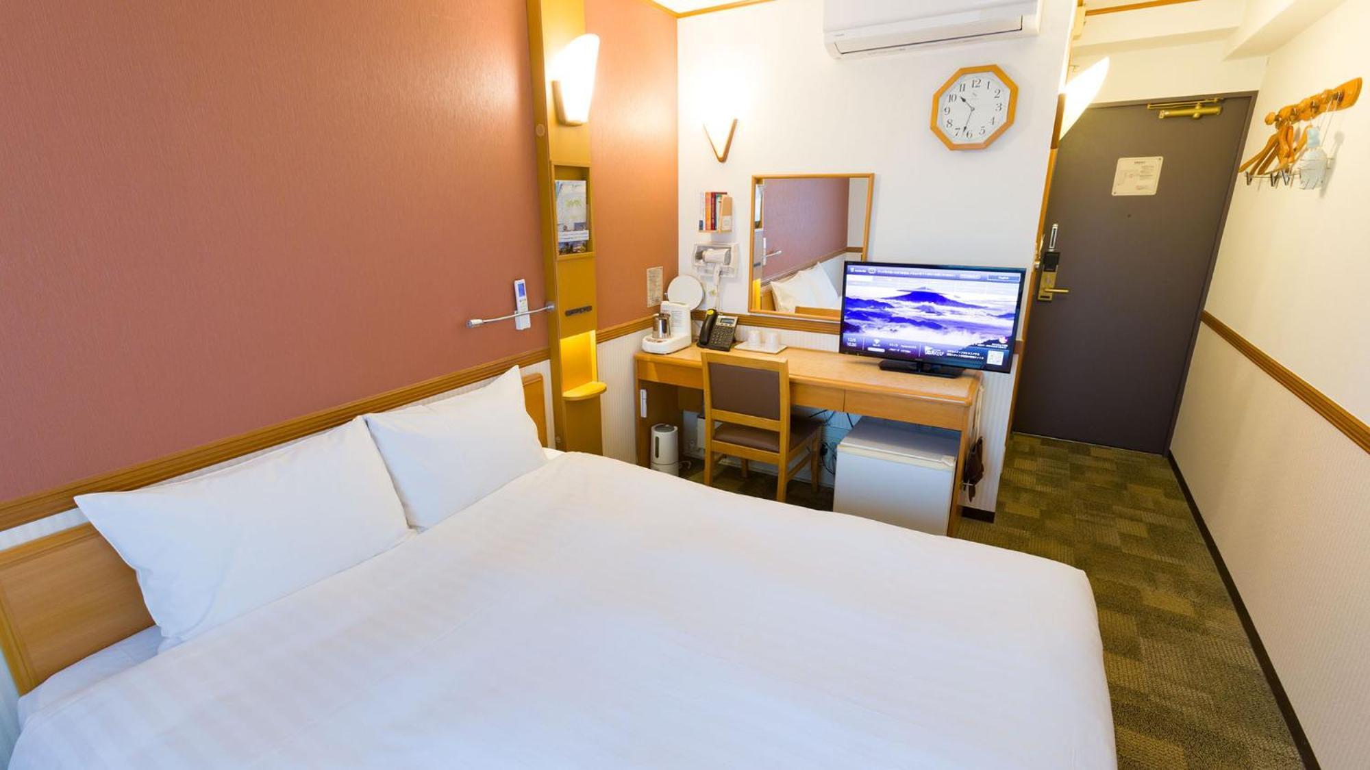 Toyoko Inn Okayama Eki Nishi Guchi Migi Room photo